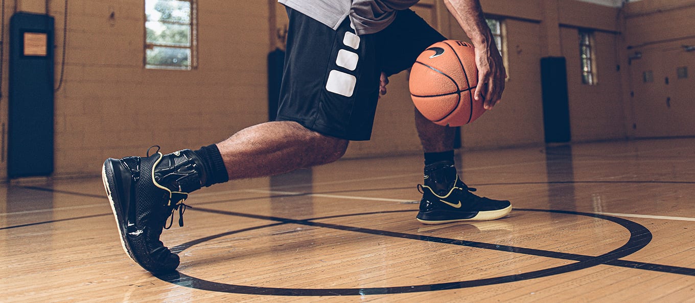 basketball shoes with built in ankle brace