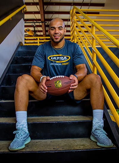 Jordan Wilkins - Football